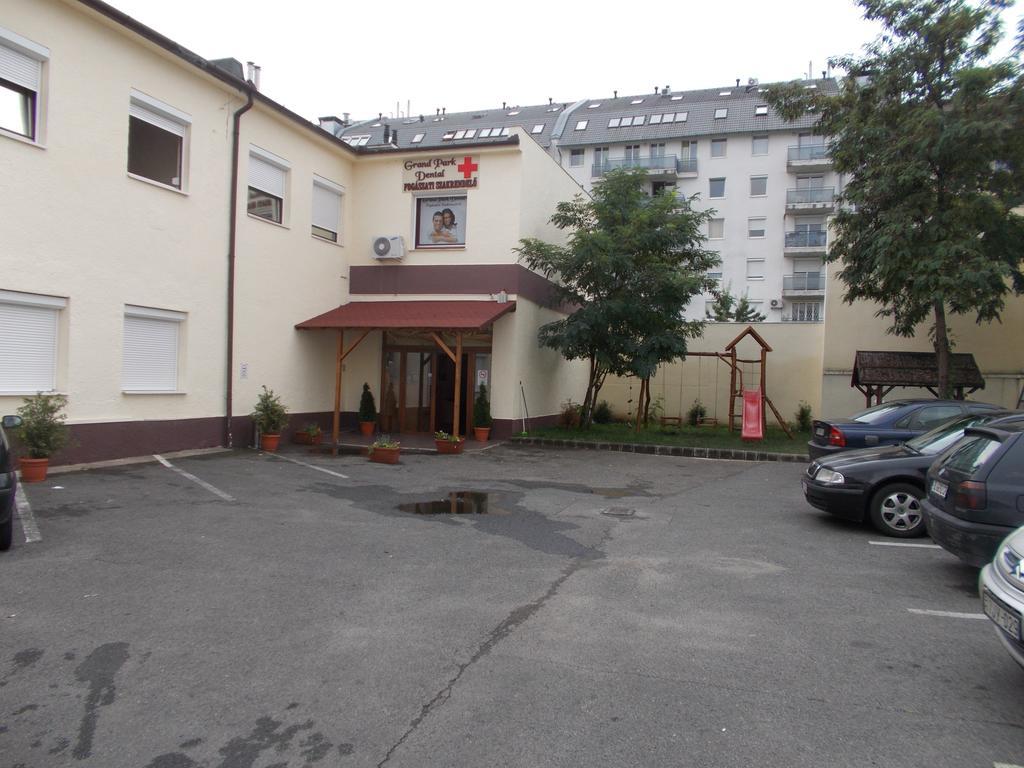 Hotel Central King Budapest Luaran gambar
